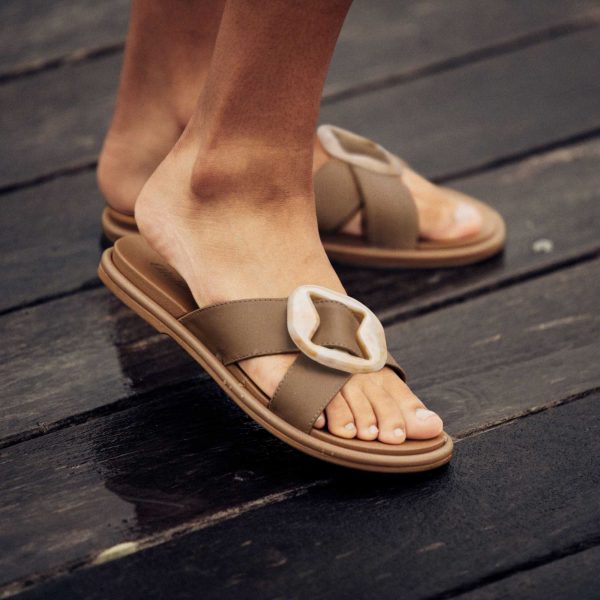 La‘i Slide - Tan - Image 2