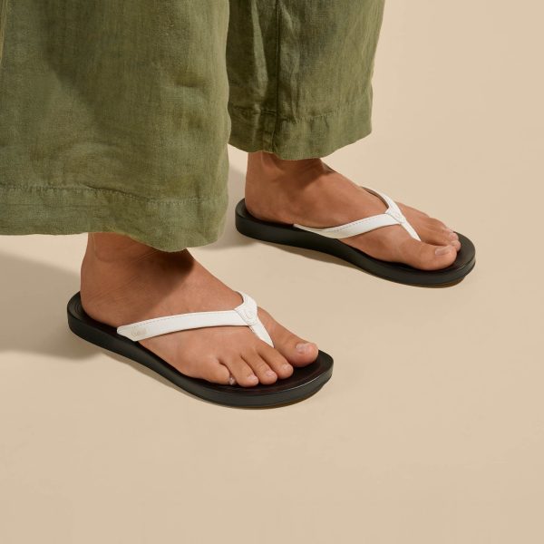 ‘Uiki - Bright White / Lava Rock - Image 3
