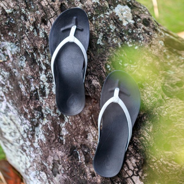 Ho‘ōpio - White / Onyx - Image 4